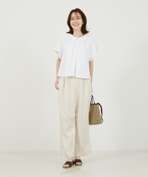 abahouse mavie（アバハウスマヴィ）の「タックフレアーショートプルオーバー（Tシャツ/カットソー・レディース・ブラック/ホワイト/ブラウン・フリー）」の5枚目の写真