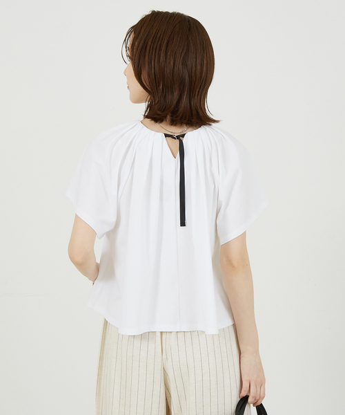 abahouse mavie（アバハウスマヴィ）の「タックフレアーショートプルオーバー（Tシャツ/カットソー・レディース・ブラック/ホワイト/ブラウン・フリー）」の11枚目の写真