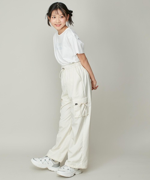 JENNI love(ジェニィラブ)の「【ウエスト調整可】ポケットリボンカーゴパンツ(カーゴパンツ・キッズ・ブラック/アイボリー/ピンク・140cm/130cm/150cm/160cm)」の10枚目の写真
