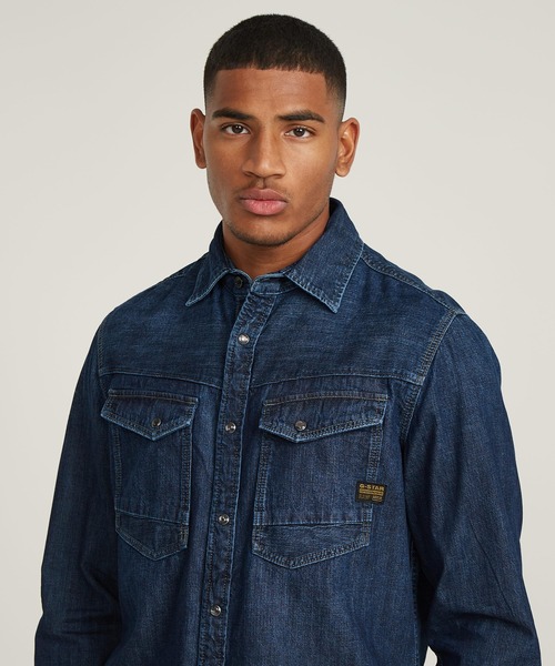 G-STAR（ジースター）の「SLIM DENIM SHIRT/ヴィンテージライクベーシックデザインスリムデニムシャツ（シャツ/ブラウス・メンズ・ダークインディゴブルー・MEDIUM/LARGE/X-LARGE/SMALL）」の4枚目の写真