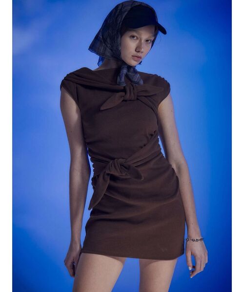EMODA(エモダ)の「リボンギャザーミニワンピース(ワンピース・レディース・ブラック/ブラウン・FREE)」の10枚目の写真