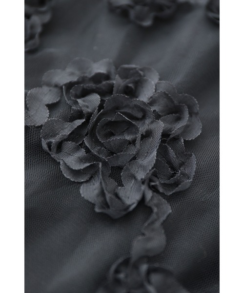 cawaii（カワイイ）の「（黒）ふわふわと花が浮かぶ2重チュールミディアムスカート（スカート・レディース・ブラック・FREE）」の4枚目の写真