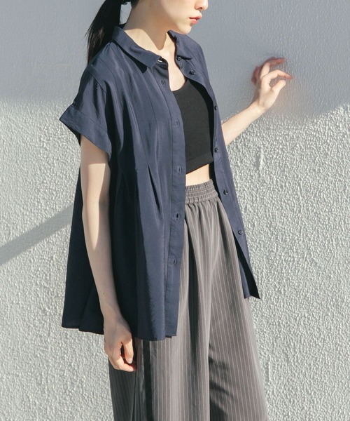 KBF（ケイビーエフ）の「スリーブレスタックフレアブラウス（シャツ/ブラウス・レディース・ネイビー/ピンク/アイボリー・ONE）」の2枚目の写真