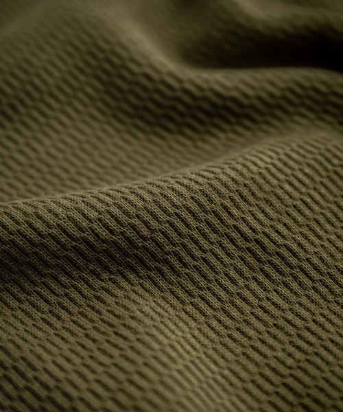 Audience（オーディエンス）の「Upscape Audience アップスケープオーディエンス 日本製 国産泉州ハニカムサーマルニット7.45オンススウェットライクTシャツ AUD6613（Tシャツ/カットソー・メンズ・ブラック/オリーブ/ネイビー/スミクロ・L/M）」の15枚目の写真