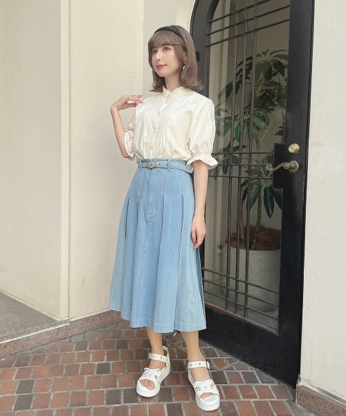 F i.n.t(フィント)の「レース風カットワーク厚底サンダル/ fint フィント(サンダル・レディース・オフホワイト/ブラック・S/M/L)」の8枚目の写真