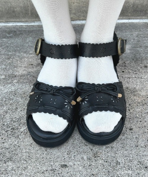 F i.n.t(フィント)の「レース風カットワーク厚底サンダル/ fint フィント(サンダル・レディース・オフホワイト/ブラック・S/M/L)」の10枚目の写真