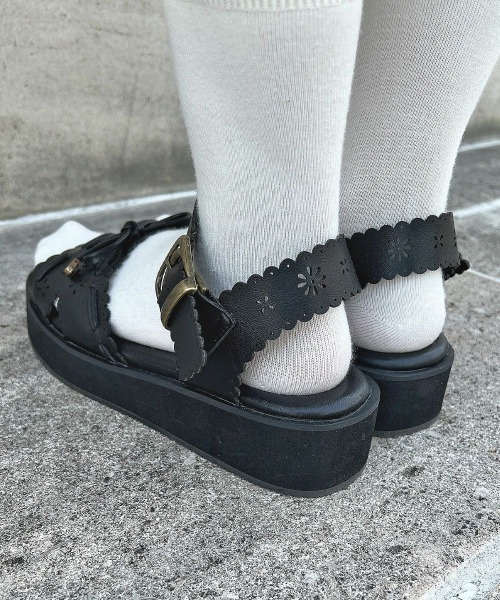 F i.n.t(フィント)の「レース風カットワーク厚底サンダル/ fint フィント(サンダル・レディース・オフホワイト/ブラック・S/M/L)」の13枚目の写真