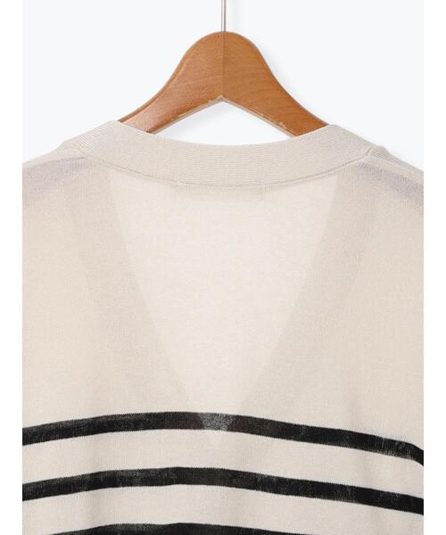 Lugnoncure（ルノンキュール）の「【接触冷感】無地/柄アソートVネックカーディガン（カーディガン/ボレロ・レディース・オレンジ/ネイビー/オフホワイト/ブルー/ブラック・F）」の7枚目の写真