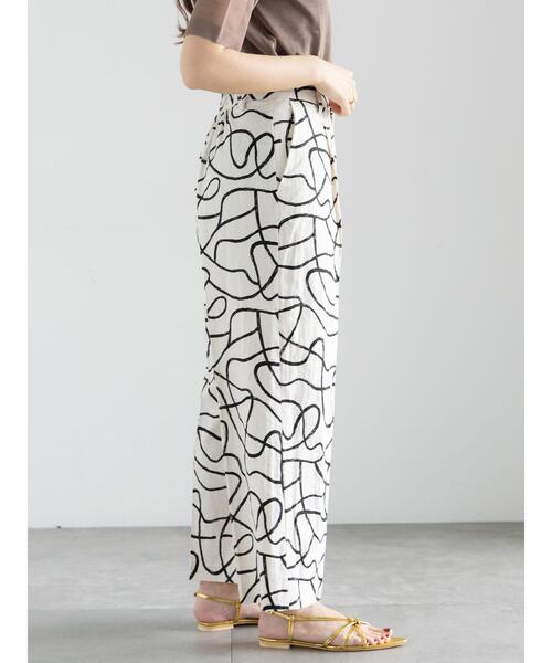 Te chichi（テチチ）の「プリントアソートレーヨンリネンパンツ《2025summer catalog item》（その他パンツ・レディース・オフホワイト/ブラウン/ネイビー/ベージュ・F）」の22枚目の写真