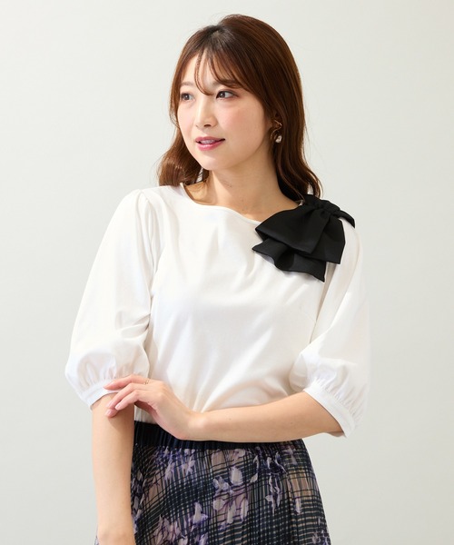 Rose Tiara(ローズティアラ)の「【接触冷感/綿100%/手洗いOK】ビッグリボンカットソー(Tシャツ/カットソー・レディース・オフホワイト/ブラック・38/42/46)」の16枚目の写真