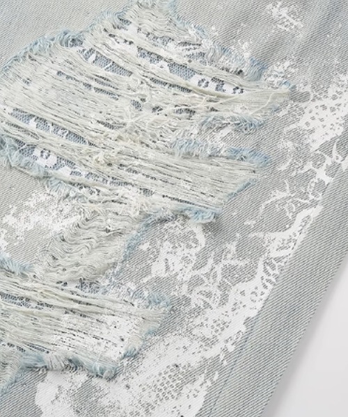 LA POMME petit（ラポミ・プチ）の「Crystal Lace Belt Ripped Jeans