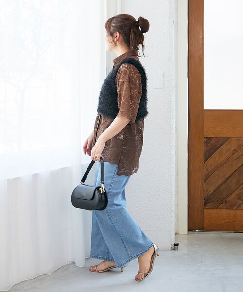 le.coeur blanc（ルクールブラン）の「シャギーUネックベスト（ベスト・レディース・ブラック/グレイッシュベージュ・38）」の15枚目の写真