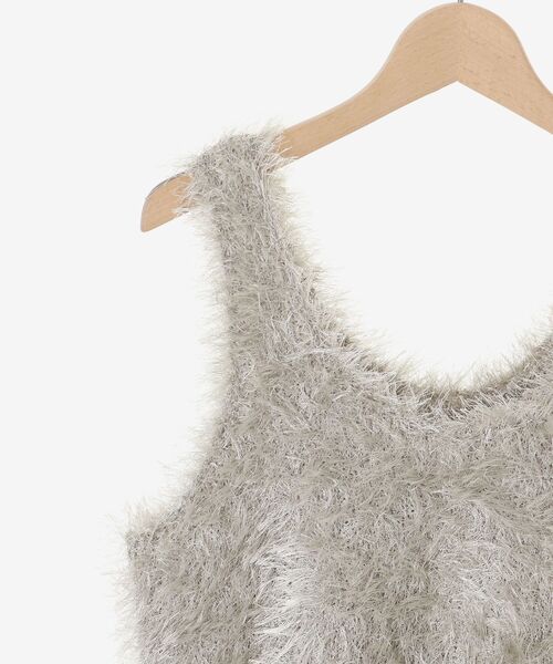 le.coeur blanc（ルクールブラン）の「シャギーUネックベスト（ベスト・レディース・ブラック/グレイッシュベージュ・38）」の18枚目の写真