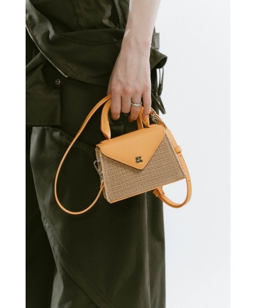 Knuth Marf（クヌースマーフ）の「K motif mini basket（かごバッグ・レディース・イエロー/ブラック・ONE SIZE）」の2枚目の写真