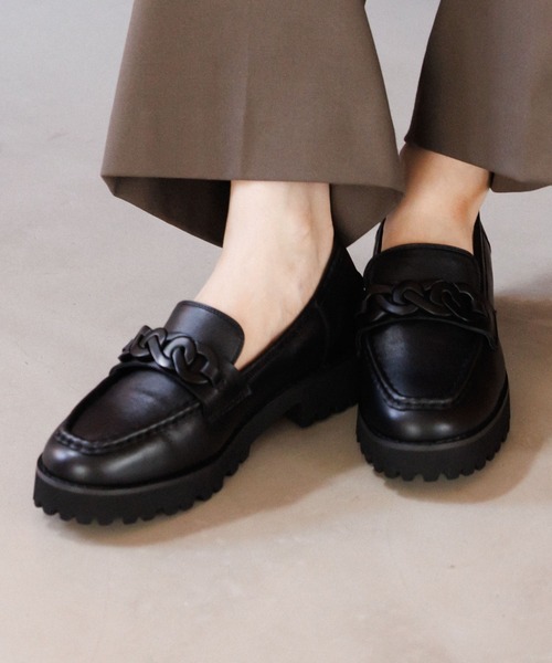 HIMIKO（ヒミコ）の「【HIMIKO】【ZOZOTOWN限定】メタルモチーフトラックソールローファー/650301（ローファー・レディース・ブラウン/ブラック/アイボリー・22.0cm/22.5cm/23.0cm/23.5cm/24.0cm/24.5cm/25.0cm/25.5cm）」の20枚目の写真