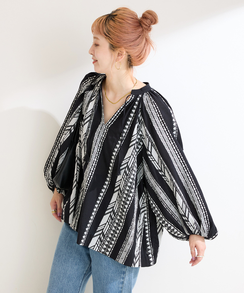 B.C STOCK(ベーセーストック)の「手洗い可 / ジャカードスキッパーブラウス(シャツ/ブラウス・レディース・ホワイト/ブラック・FREE)」の9枚目の写真