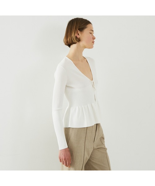 DESIGNWORKS（デザインワークス）の「２WAYリブペプラムボレロカーディガン（カーディガン/ボレロ・レディース・ホワイト/ブラック・38）」の6枚目の写真