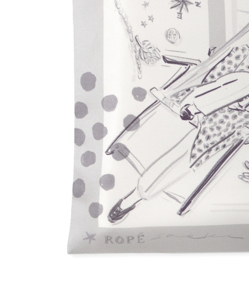 ROPE'（ロペ）の「【YUKO SAEKI for ROPE’・コラボ】スカーフ柄プリント シルクトートバッグ【A4対応】（トートバッグ・レディース・ベージュ/ホワイト・FREE）」の6枚目の写真