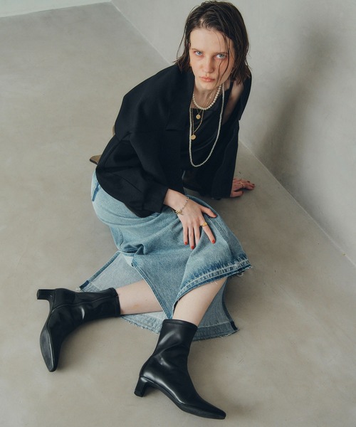 YECCA VECCA(イェッカヴェッカ)の「ストレッチミドルブーツ(ブーツ・レディース・ブラウン/ブラック・23.5cm/22.5cm/24.5cm)」の4枚目の写真