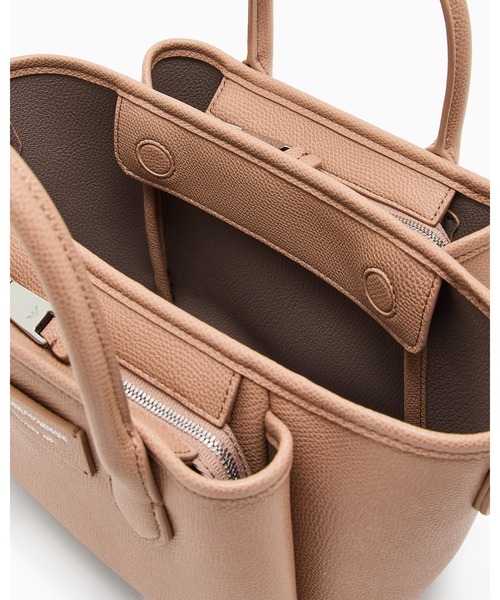 EMPORIO ARMANI（エンポリオアルマーニ）の「【エンポリオ アルマーニ】ショッパー パルメラート仕上げ スモール（ショルダーバッグ・レディース・レッド/ブラック/ベージュ/ホワイト・FREE）」の7枚目の写真