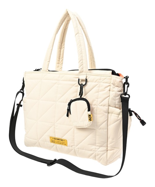 KiU(キウ)の「スクエアパデッドマルチパーパストートバッグ(14.5L)(トートバッグ・レディース・ブラック/カーキ/アイボリー/ブルー・FREE)」の3枚目の写真