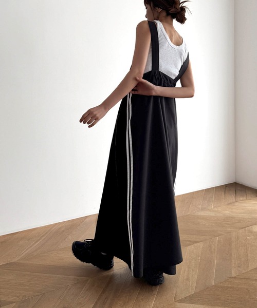 CANAL JEAN(キャナルジーン)の「サイドラインジャンパ―スカート(ジャンパースカート・レディース・ブラック/チャコール・マルチサイズ)」の5枚目の写真