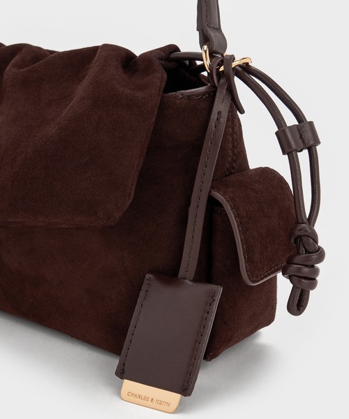 Khai カイ スエードルーシュドフラップサイドポケットトップ