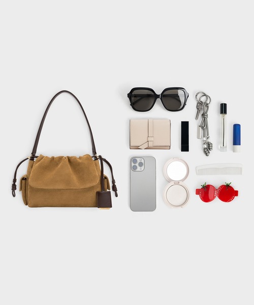 CHARLES & KEITH スエード　ハンドバッグ　ショルダーバッグ CHARLES ＆ KEITH ショルダーバッグ バッグ Khai カイ