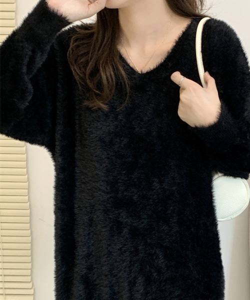 cammie(キャミー)の「Vネックシャギールーズニット(ニット/セーター・レディース・ベージュ/ブラック/アイボリー・FREE)」の5枚目の写真