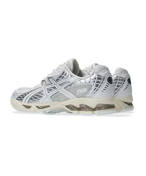 ASICS(アシックス)の「GEL-NIMBUS 10.1 / ゲルニンバス 10.1(スニーカー・メンズ・ホワイト×シルバー・24/24.5/28/29/23.5/25/23/25.5/27/26/26.5/27.5/28.5)」の8枚目の写真