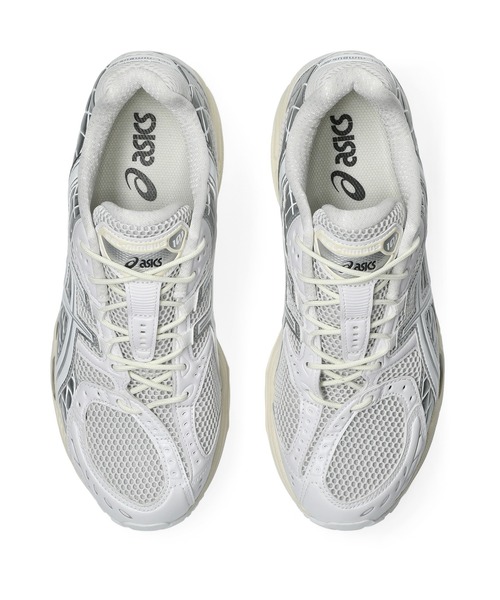 ASICS(アシックス)の「GEL-NIMBUS 10.1 / ゲルニンバス 10.1(スニーカー・メンズ・ホワイト×シルバー・24/24.5/28/29/23.5/25/23/25.5/27/26/26.5/27.5/28.5)」の6枚目の写真