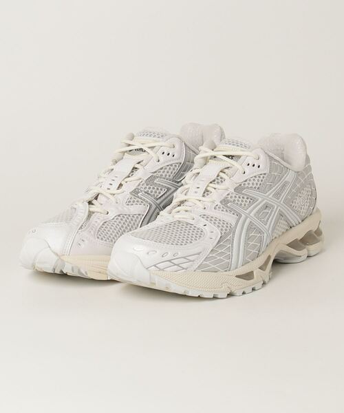 ASICS(アシックス)の「GEL-NIMBUS 10.1 / ゲルニンバス 10.1(スニーカー・メンズ・ホワイト×シルバー・24/24.5/28/29/23.5/25/23/25.5/27/26/26.5/27.5/28.5)」の11枚目の写真
