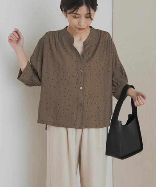 URBAN RESEARCH DOORS(アーバンリサーチドアーズ)の「楊柳ドット5分袖ブラウス(シャツ/ブラウス・レディース・カーキ/ブラック・MEDIUM)」の7枚目の写真