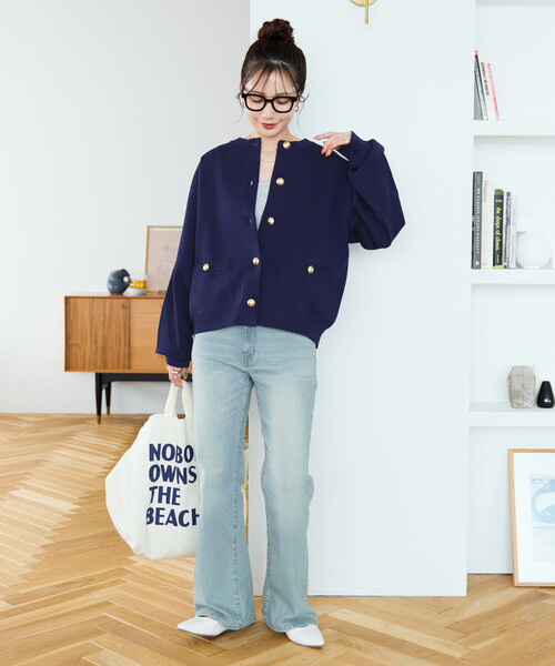 FREAK'S STORE（フリークスストア）の「限定展開　金ボタン ニット カーディガン（カーディガン/ボレロ・レディース・グレー/オフホワイト/ブラック/ネイビー/レッド/ブラウン・ﾌﾘ-）」の14枚目の写真