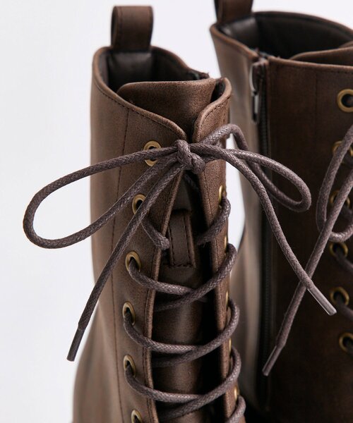 OLIVE des OLIVE（オリーブデオリーブ）の「レースアップ厚底ショートブーツ（ブーツ・レディース・ブラック/ブラウン・MEDIUM/SMALL/LARGE）」の11枚目の写真