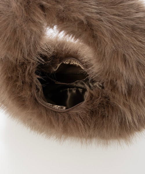 kakatoo（カカトゥ）の「カカトゥ kakatoo / オーバルファーバッグ（トートバッグ・レディース・オレンジ/ブラウン/グレー・FREE）」の6枚目の写真