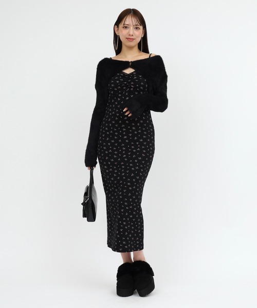 ROYAL PARTY(ロイヤルパーティー)の「小花柄シャギーニットボレロアンサンブルワンピース(ワンピース・レディース・ブラウン/ライトグレー/ブラック・FREE)」の4枚目の写真