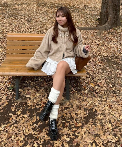 continuer de NICE CLAUP（コンティニューデナイスクラップ）の「ビット付MIXファーショートジャケット（ブルゾン・レディース・ベージュ/アイボリー/ブラウン・FREE）」の11枚目の写真