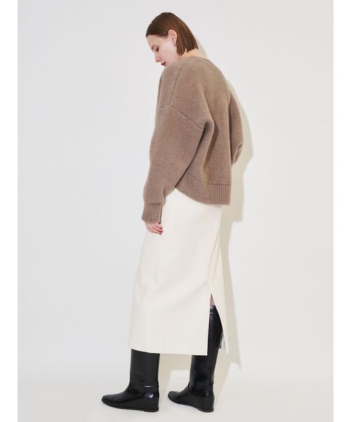 ELENDEEK(エレンディーク)の「フェイクレザースカート(スカート・レディース・ブラック/オフホワイト/ブラウン・02/01)」の19枚目の写真