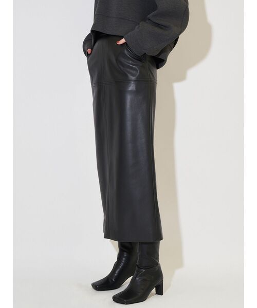 ELENDEEK(エレンディーク)の「フェイクレザースカート(スカート・レディース・ブラック/オフホワイト/ブラウン・02/01)」の22枚目の写真