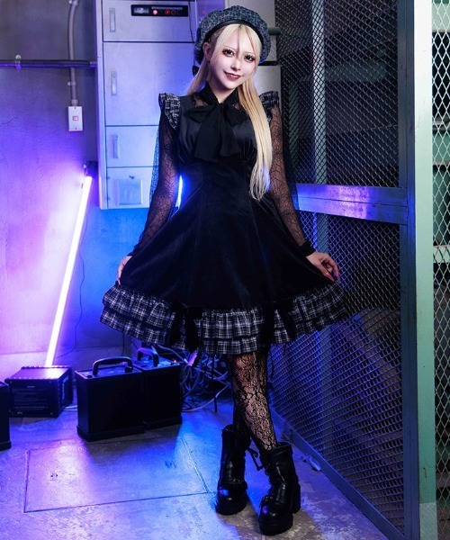 NIBBLE POISON(ニブルポイズン)の「ベロア×チェックフリルワンピース(ワンピース・レディース・ワイン/ブルーグリーン/ブラック・MEDIUM)」の2枚目の写真