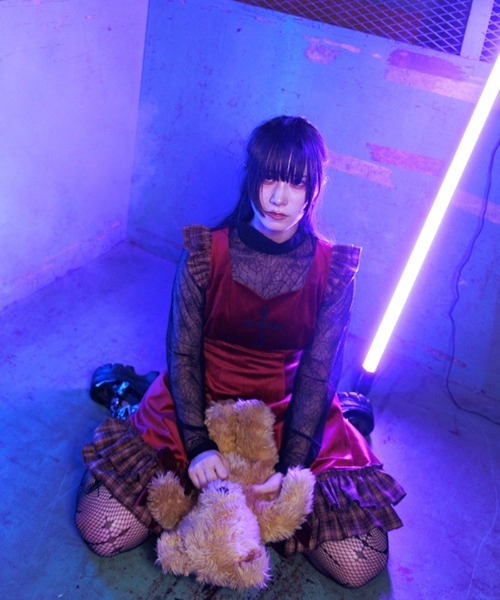 NIBBLE POISON(ニブルポイズン)の「ベロア×チェックフリルワンピース(ワンピース・レディース・ワイン/ブルーグリーン/ブラック・MEDIUM)」の10枚目の写真
