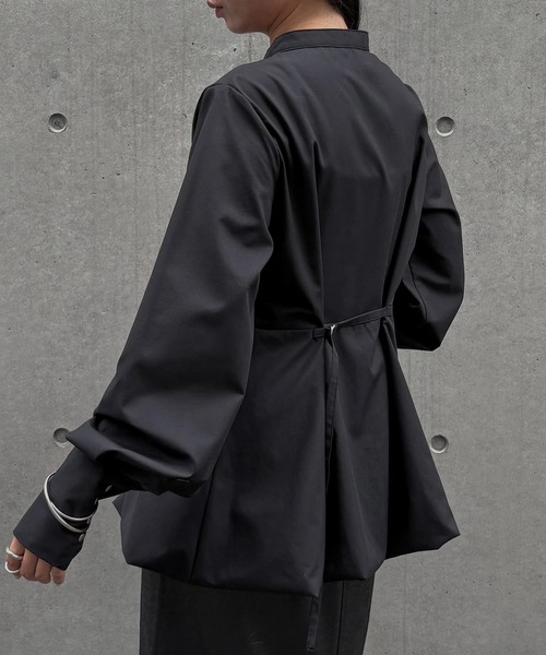 &g'aime(アンジェム)の「【&g'aime】ペプラムバールンブラウス Peplum Balloon Blouse(シャツ/ブラウス・レディース・チャコールグレー/ブラック/モカ・FREE)」の5枚目の写真