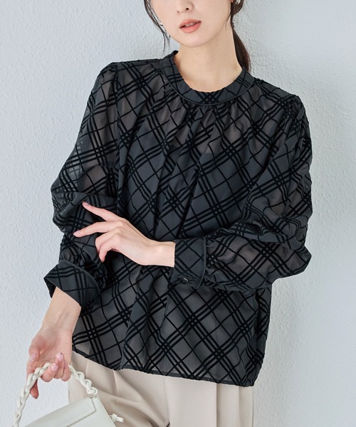 INCEDE（インシード）の「3WAY チェックフロッキーブラウス（シャツ/ブラウス・レディース・ベージュ/オフホワイト/ブラック・M/L/LL）」の15枚目の写真