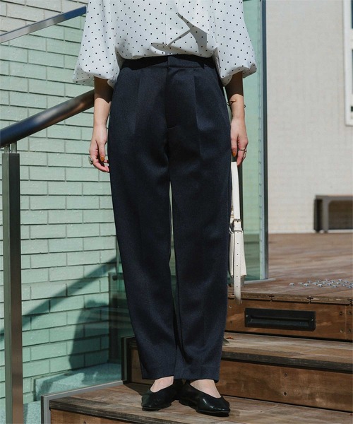 titivate(ティティベイト)の「【26SS新作/2026 CEREMONY COLLECTION/セレモニー/オケージョン/入卒式】ストレッチ美脚テーパードタックパンツ(その他パンツ・レディース・ブラック/ホワイト系その他/ネイビー・M/S/SP/L)」の11枚目の写真