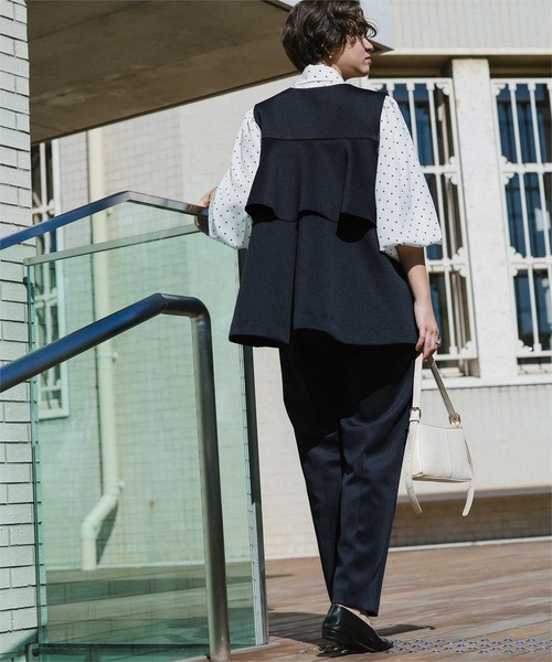 titivate(ティティベイト)の「【26SS新作/2026 CEREMONY COLLECTION/セレモニー/オケージョン/入卒式】ストレッチ美脚テーパードタックパンツ(その他パンツ・レディース・ブラック/ホワイト系その他/ネイビー・M/S/SP/L)」の8枚目の写真