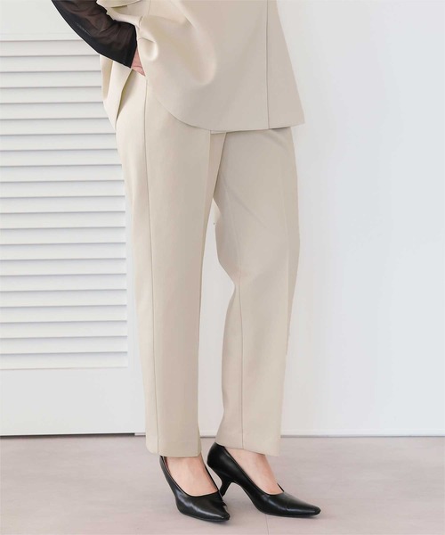 titivate(ティティベイト)の「【26SS新作/2026 CEREMONY COLLECTION/セレモニー/オケージョン/入卒式】ストレッチ美脚テーパードタックパンツ(その他パンツ・レディース・ブラック/ホワイト系その他/ネイビー・M/S/SP/L)」の22枚目の写真