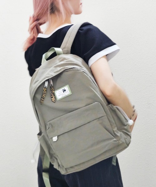 CRYSTAL BALL（クリスタルボール）の「ヴァンドウェスト（バックパック/リュック・レディース・モスグリーン/アイボリー/キャメル・FREE）」の2枚目の写真