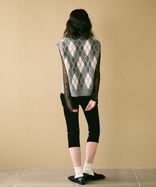 Lutim by u(ルチバイユー)の「Soft suede square flat shoes / ソフトスエードスクエアフラットシューズ(パンプス・レディース・ブラック/キャメル・24.5/23.5)」の10枚目の写真