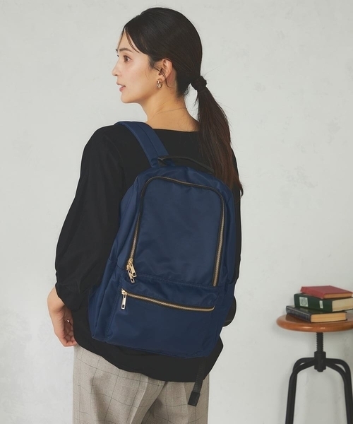 a.v.v(アーヴェヴェ)の「【多機能/A4収納可能】ナイロンリュック(バックパック/リュック・レディース・ブラウン/ブラック/ネイビー・38)」の4枚目の写真